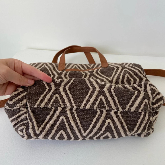 EUC | Thirty One retro hobo style cotton tapestry crossbody hand bag purse - Picture 3 of 8